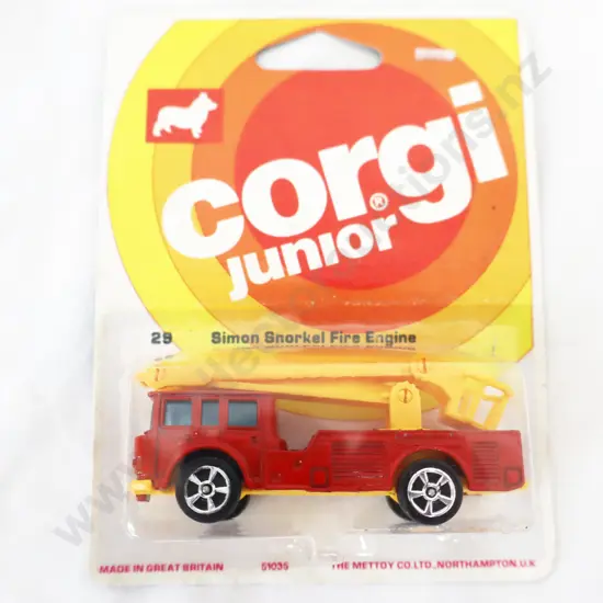 Corgi Junior 29 Simon Snorkel Fire Engine 