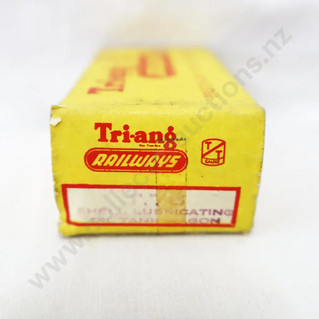 Tri-ang  T 75  Shell fuel oil tank wagon Image 1++