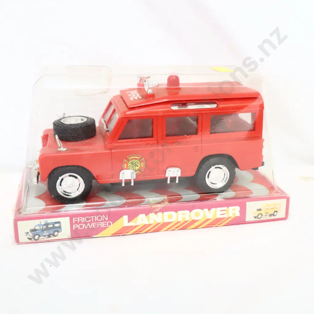 Friction powered Landrover  No 906- 1/7 Image 1++
