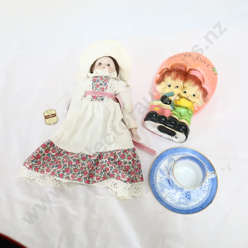 Assorted toys   Doll, money box, cup and saucers Image 1++