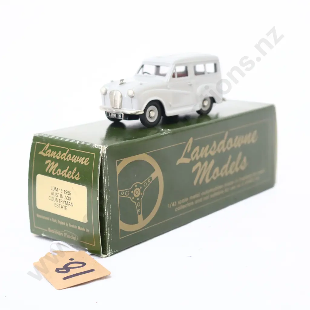 1/43 Landsdown Models 1955 Austin A30 Countryman Estate Image 1++