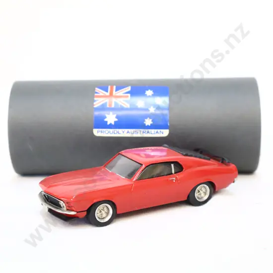 1/43 Dinkum Classic 1970 Mustang