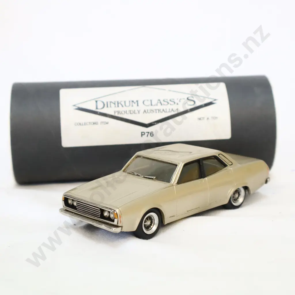 1/43 Dinkum Classics Leyland P76 Image 1++