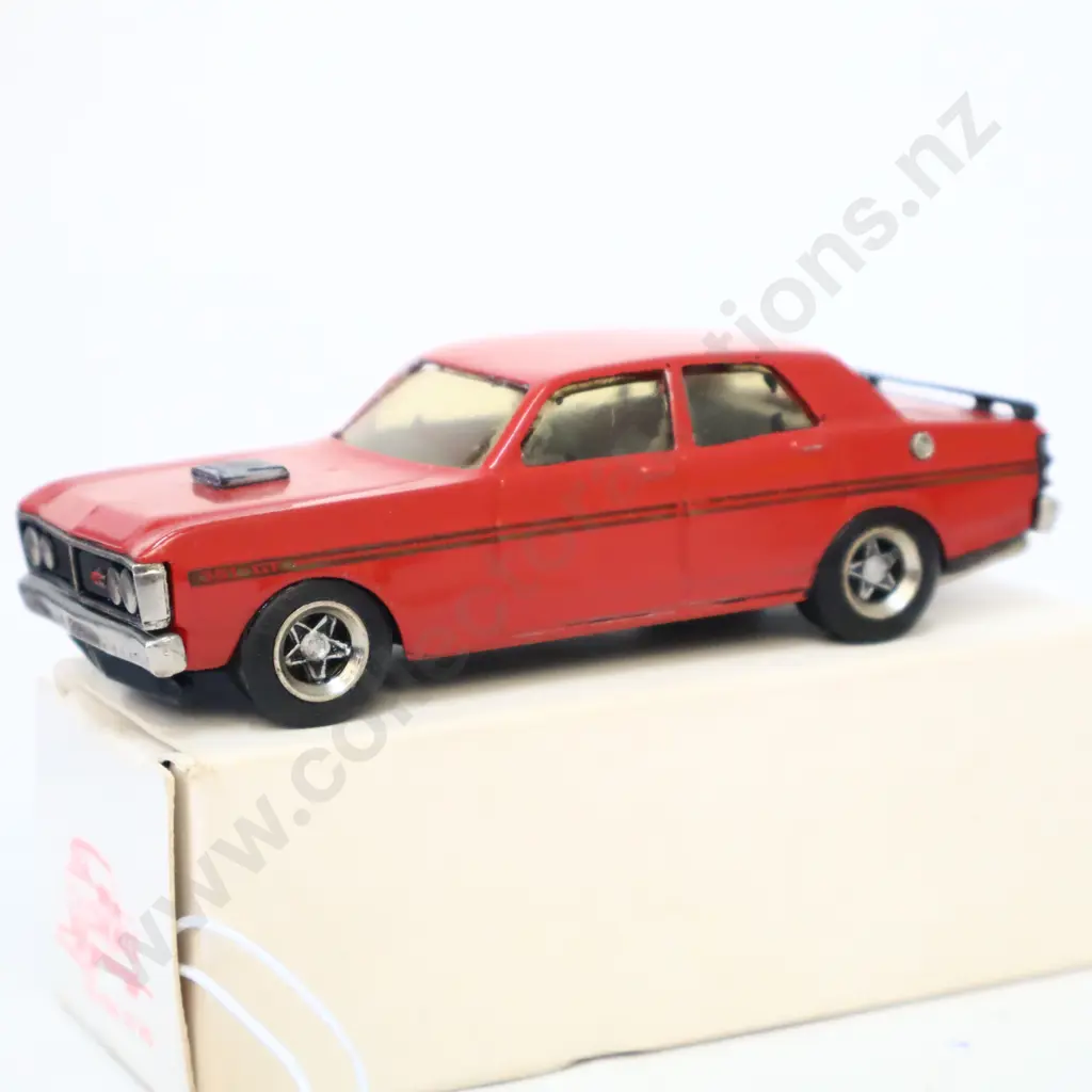1/43 Dinkum Classics Ford Falcon GT HO Phase III Image 1++