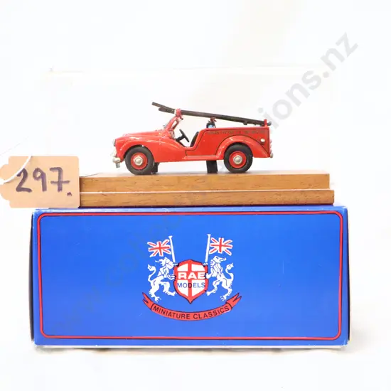 1/43 RAE Models Morris 1000 Fire Engine