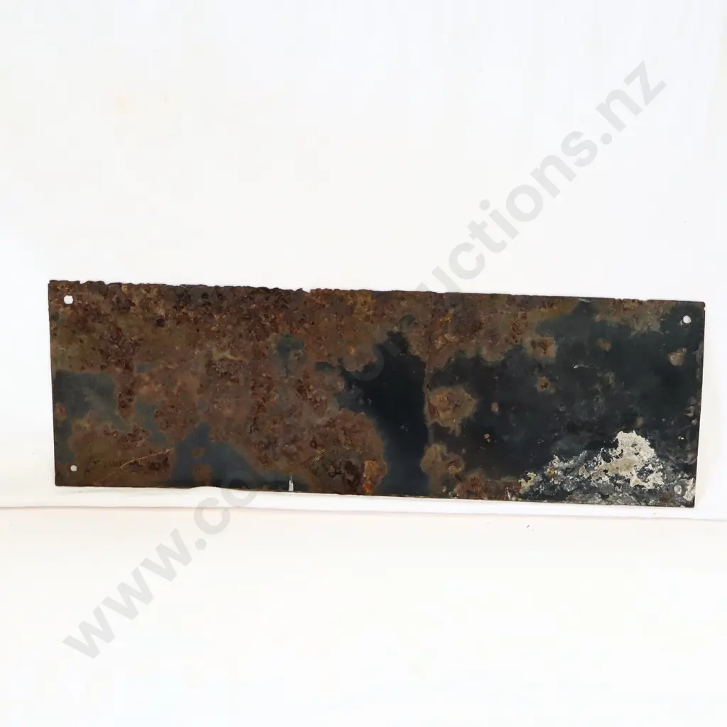 Texaco Motor Oil Stays Full Longer Enamel Bottle Rack Sign Image 1++