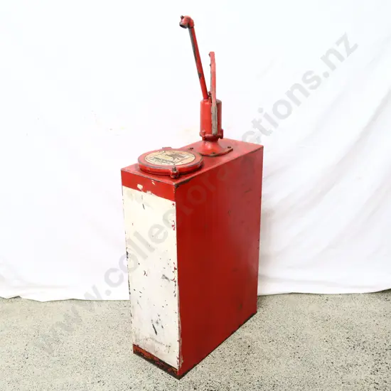 Mobil Oil High Boy Oil Pump With Embossed Lid