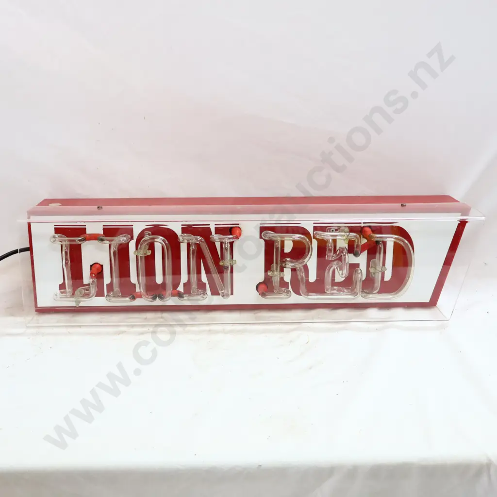 WORKING Lion Red Neon Sign Image 1++