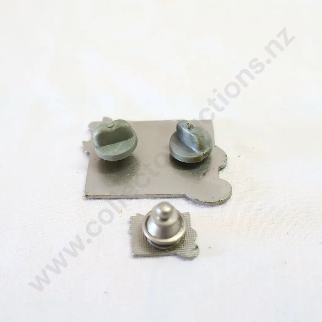 Enamel Buick Badges x 2 Image 1++