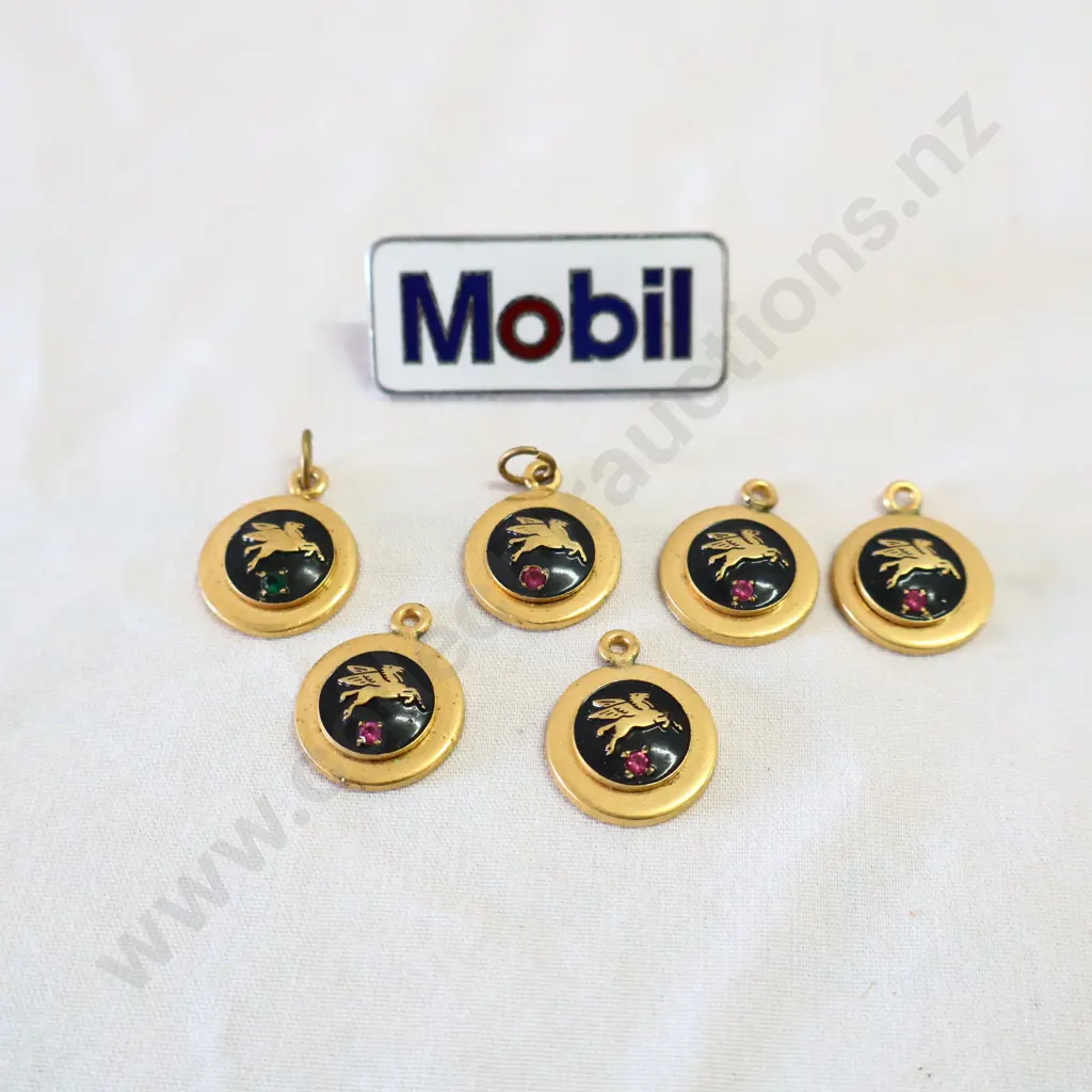Mobil Hat Badge And 6 Mobil Medalians  Image 1++