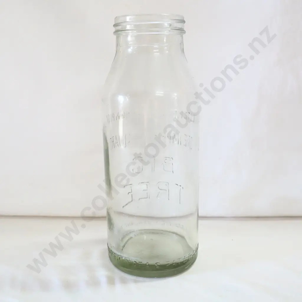 Big Tree 1 Quart Oil Bottle Image 1++