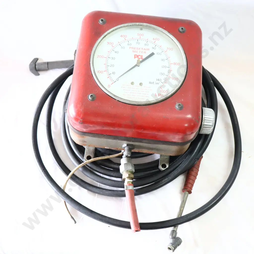Vintage Tyre Pump And Hose Image 1++