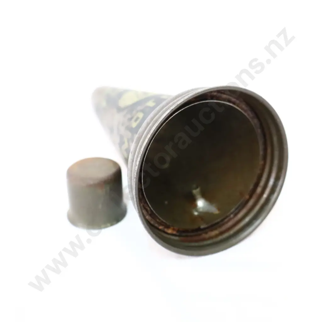 Big Tree Motor Oil Bottle Tin Top Image 1++