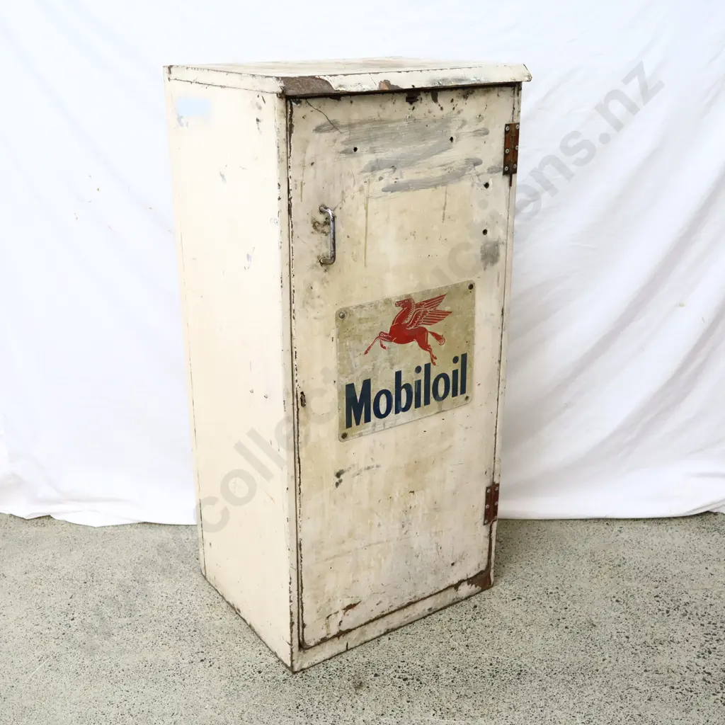 ORIGINAL Mobil Oil Bottle Cabinet Image 1++