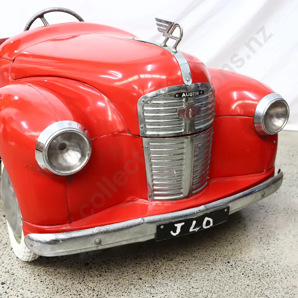 LOW NUMBER EARLY Austin J40 Pedal Car Image 1++