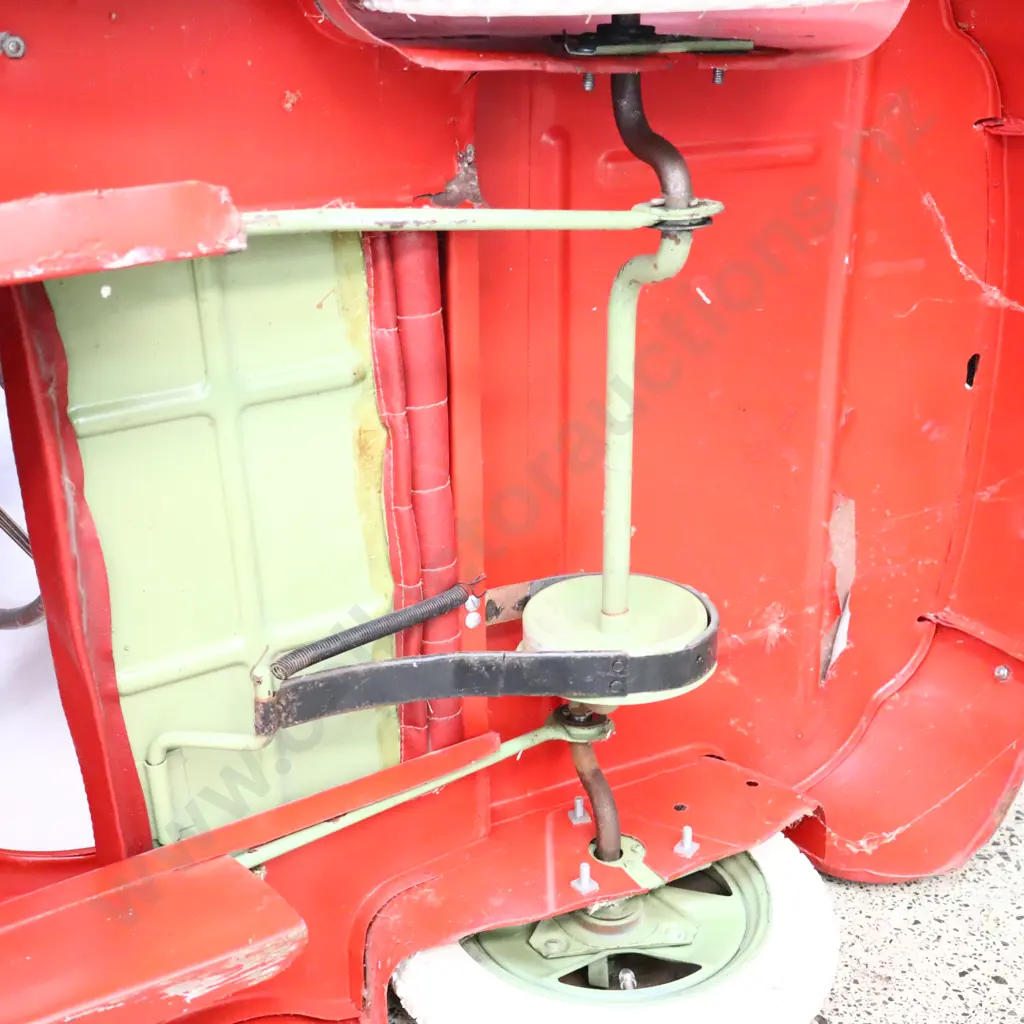 LOW NUMBER EARLY Austin J40 Pedal Car Image 1++