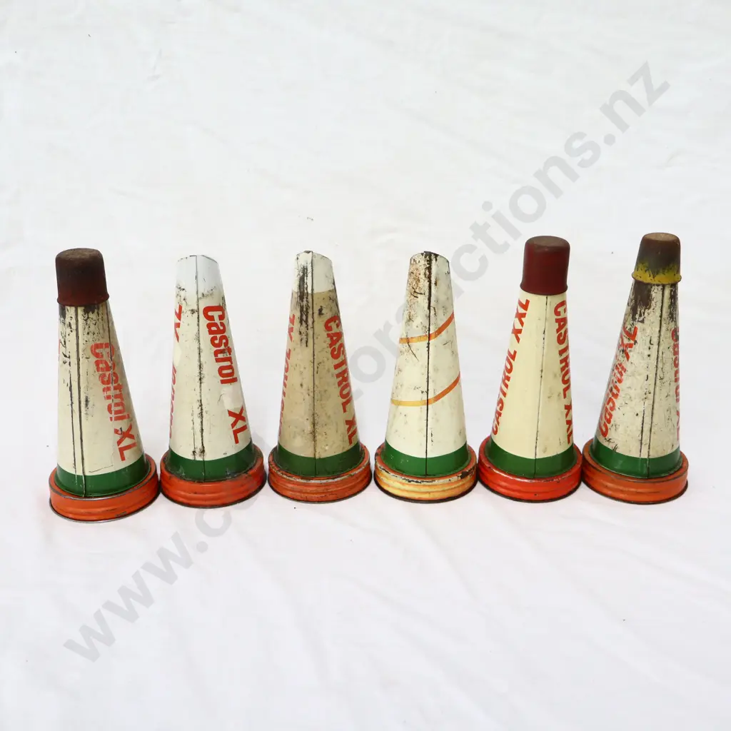 Castrol Oil Bottle Tops x 6 Image 1++
