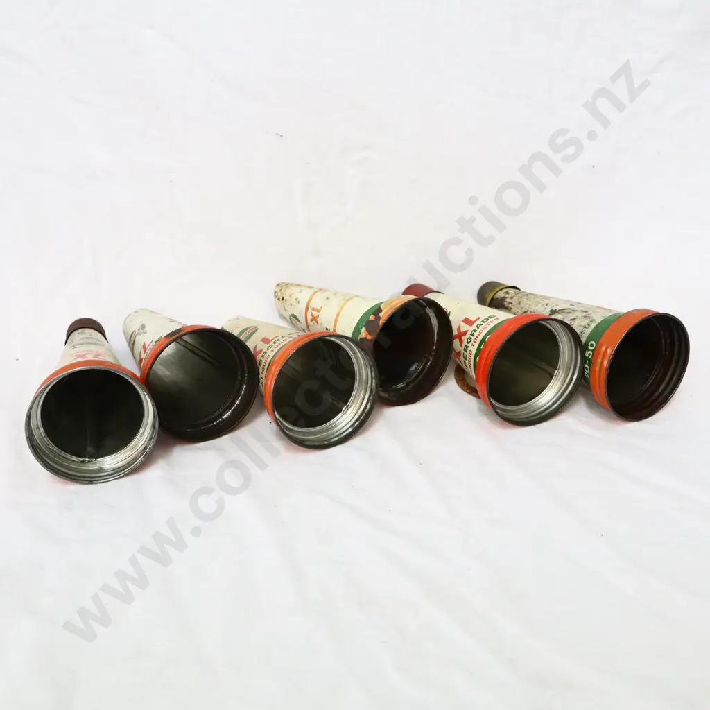 Castrol Oil Bottle Tops x 6 Image 1++