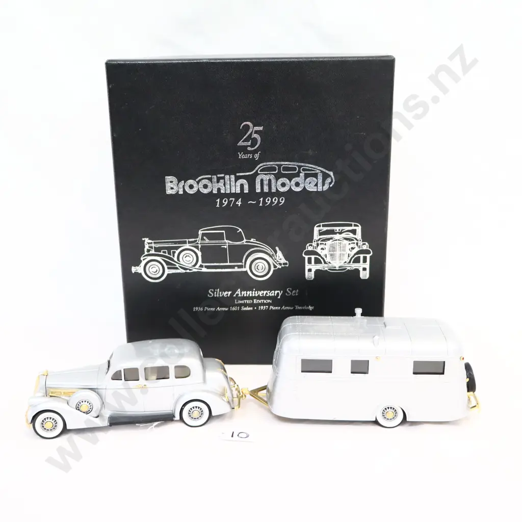 1/43 Brooklin Models 25th Years Of Brooklins Pierce Arrow And Travellodge Caravan Image 1++