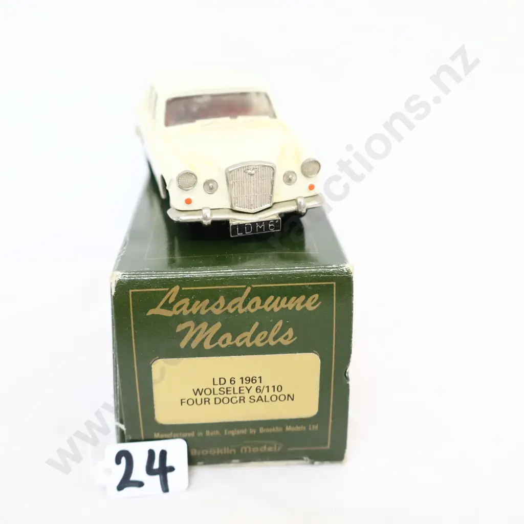 1/43 Landsdown Models 1961 Wolseley Image 1++