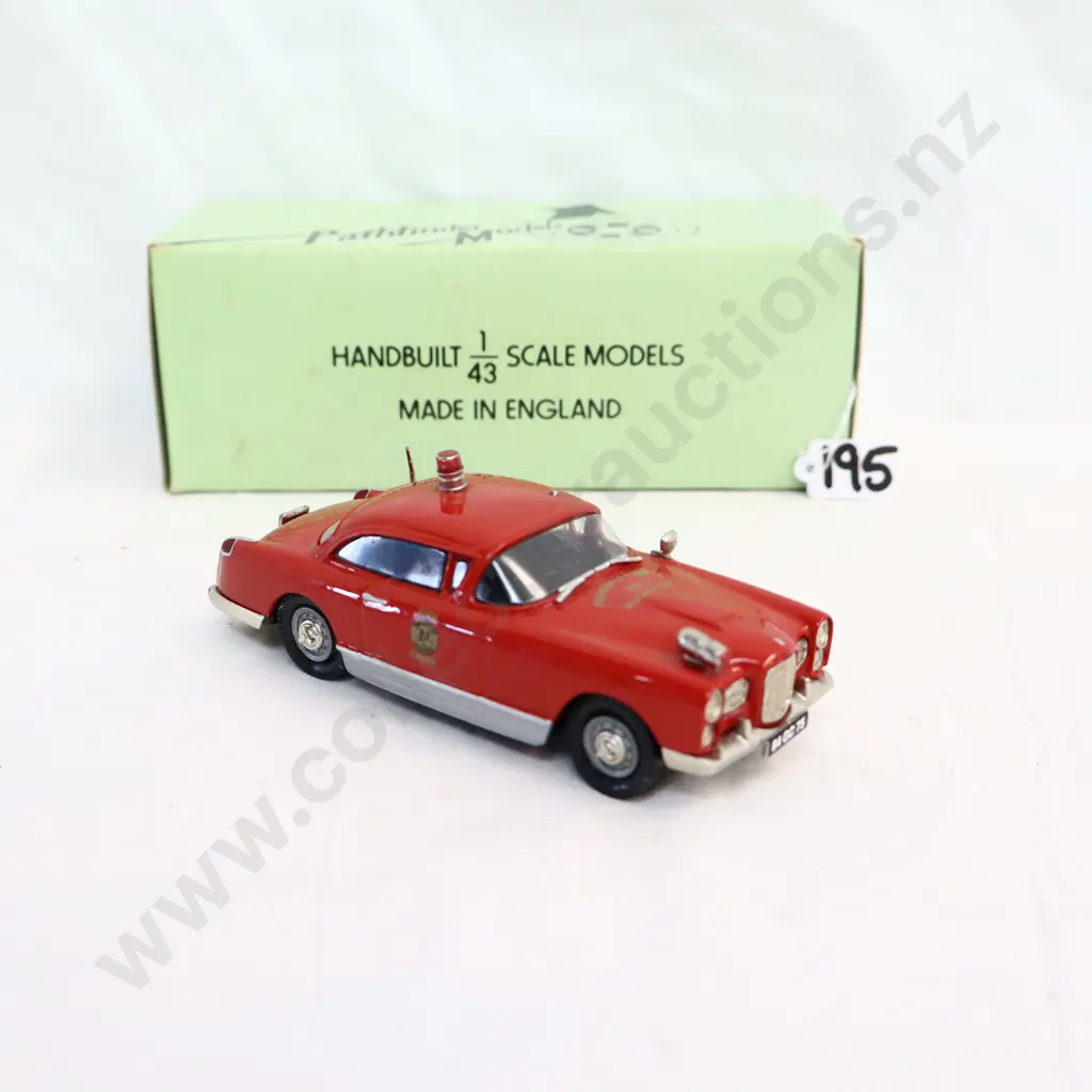 1/43 Pathfinder Models 1960 Facel Vega  HK500 Image 1++