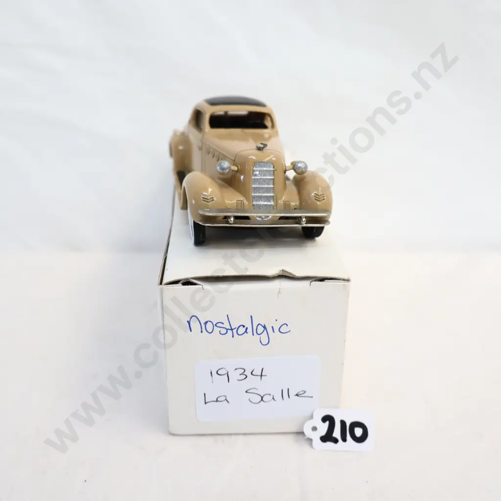1/43 Nostalgic Models 1934 La Salle Image 1++