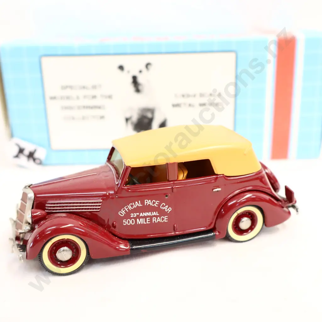 1/43 Minimarque 1935 Ford V8 Convertible Image 1++
