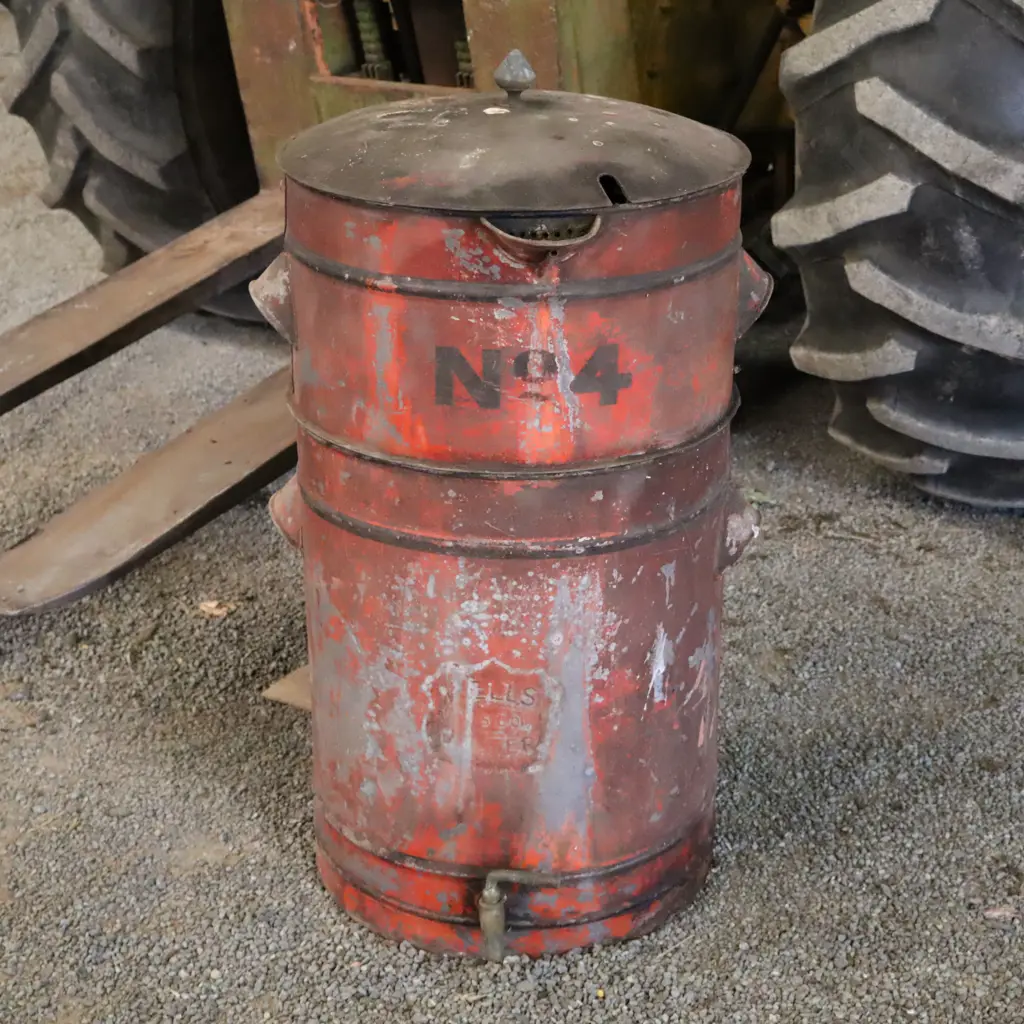 Antique Oil Cleaner/Filter  Image 1++