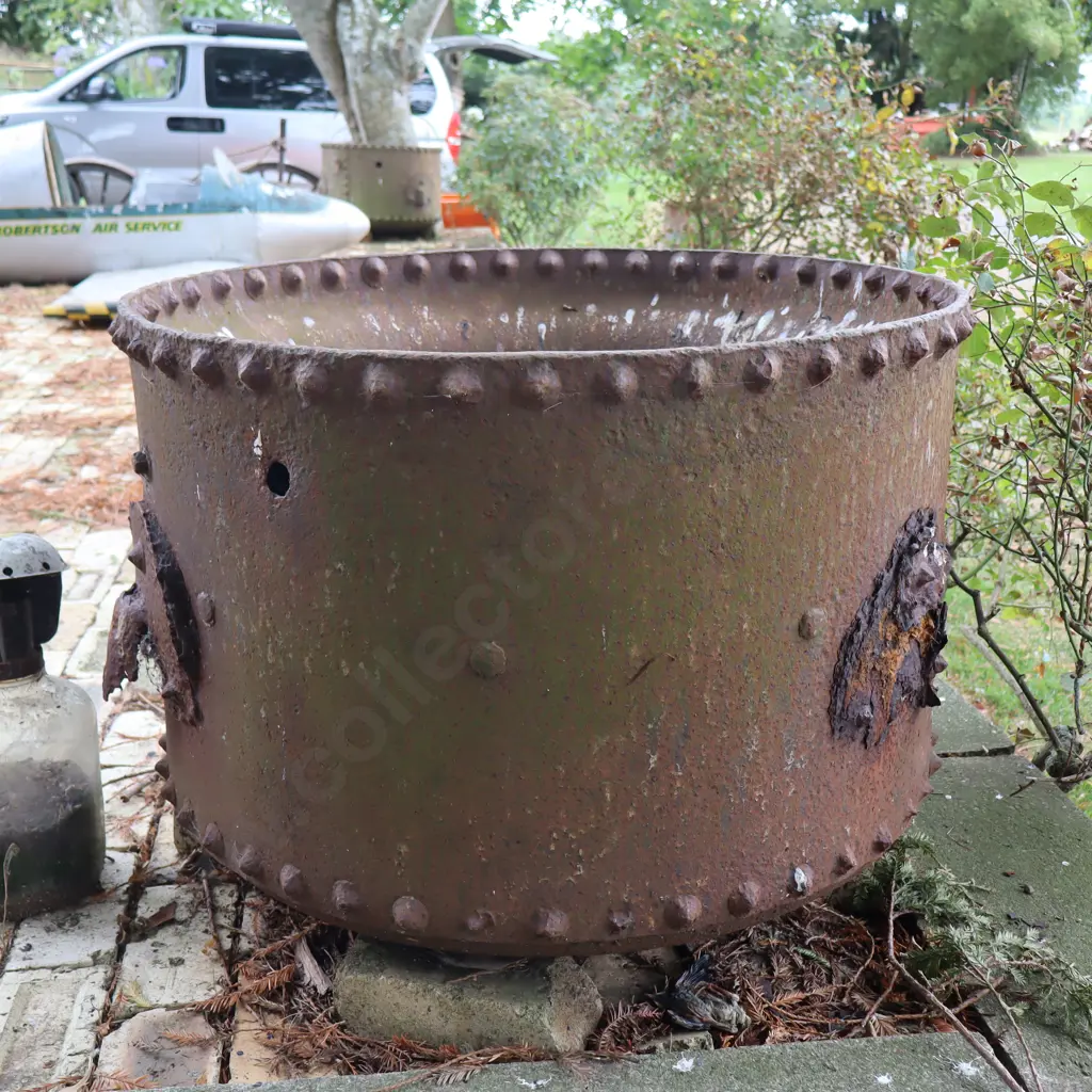 A Pair Of Murray Iron Works, Iowa Cast Iron Boilers For Planters Image 1++