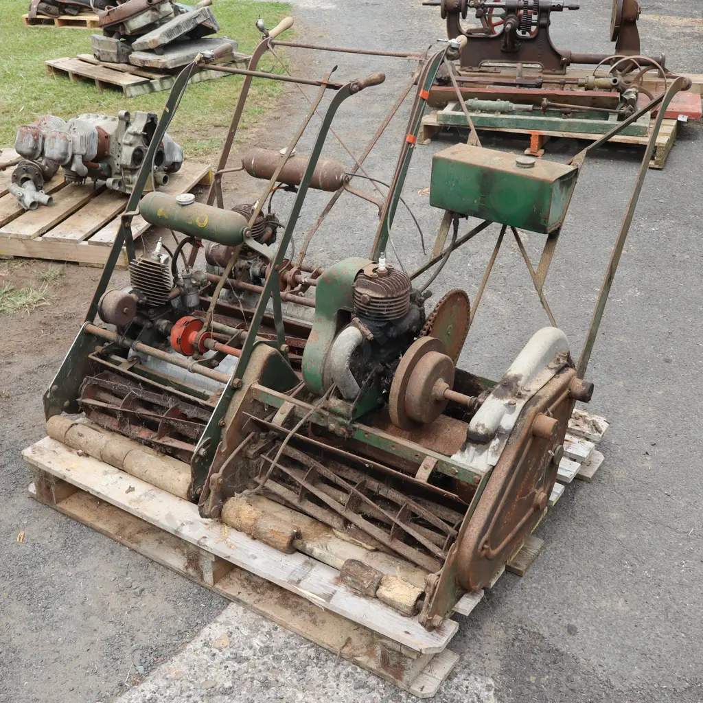 Pallet Old Lawn Mowers Image 1++