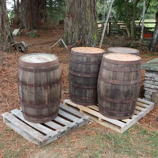 4 x Barrels