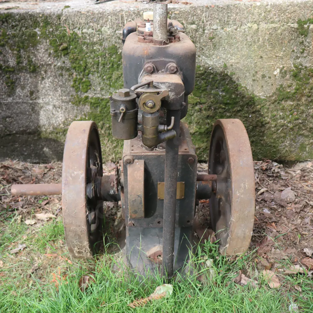 Anderson's Stationary Engine. 45cm Flywheel. Image 1++