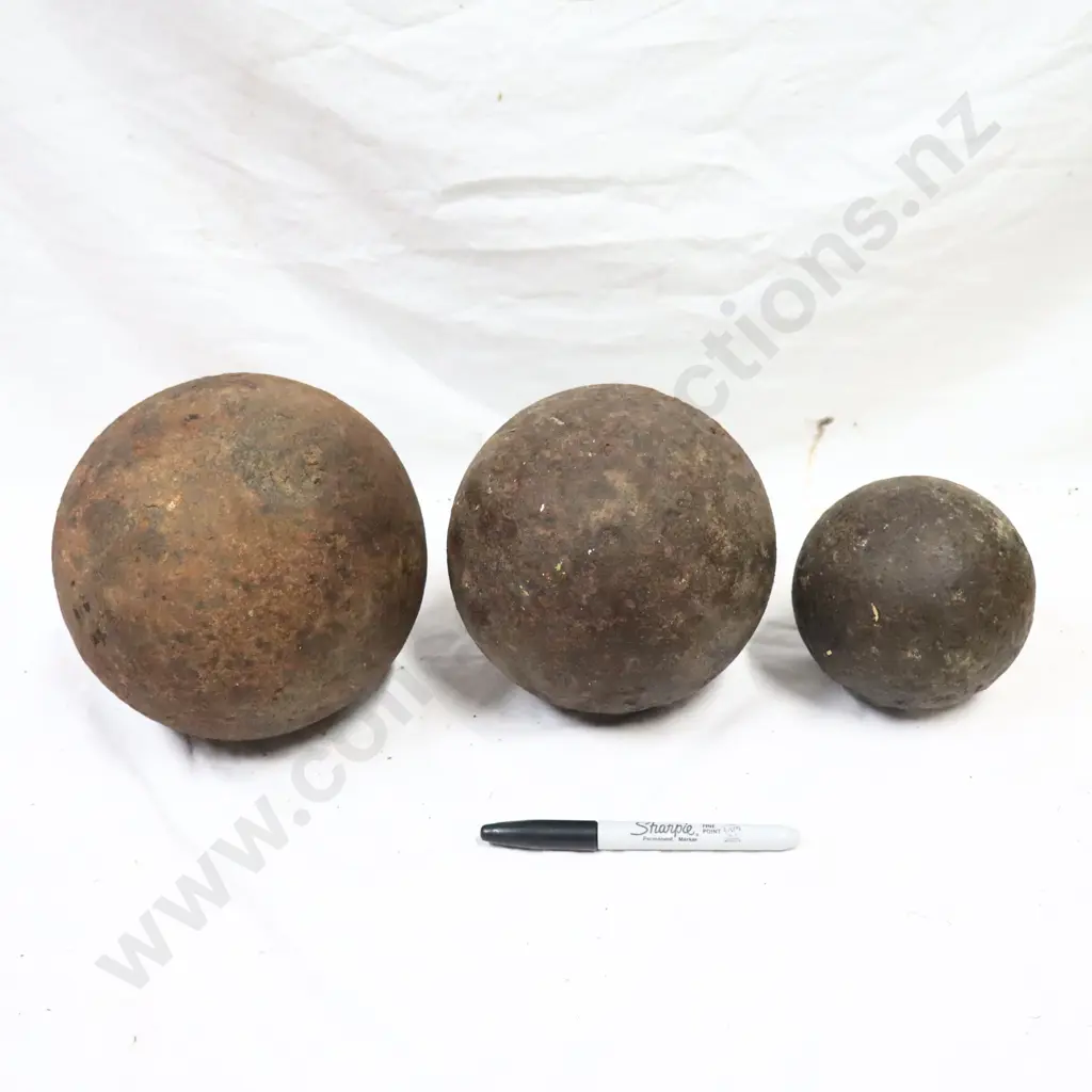 3 x Cannon Balls Image 1++