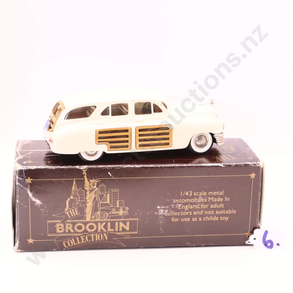 1/43 Brooklin Models   1948  Packard station wagon Image 1++