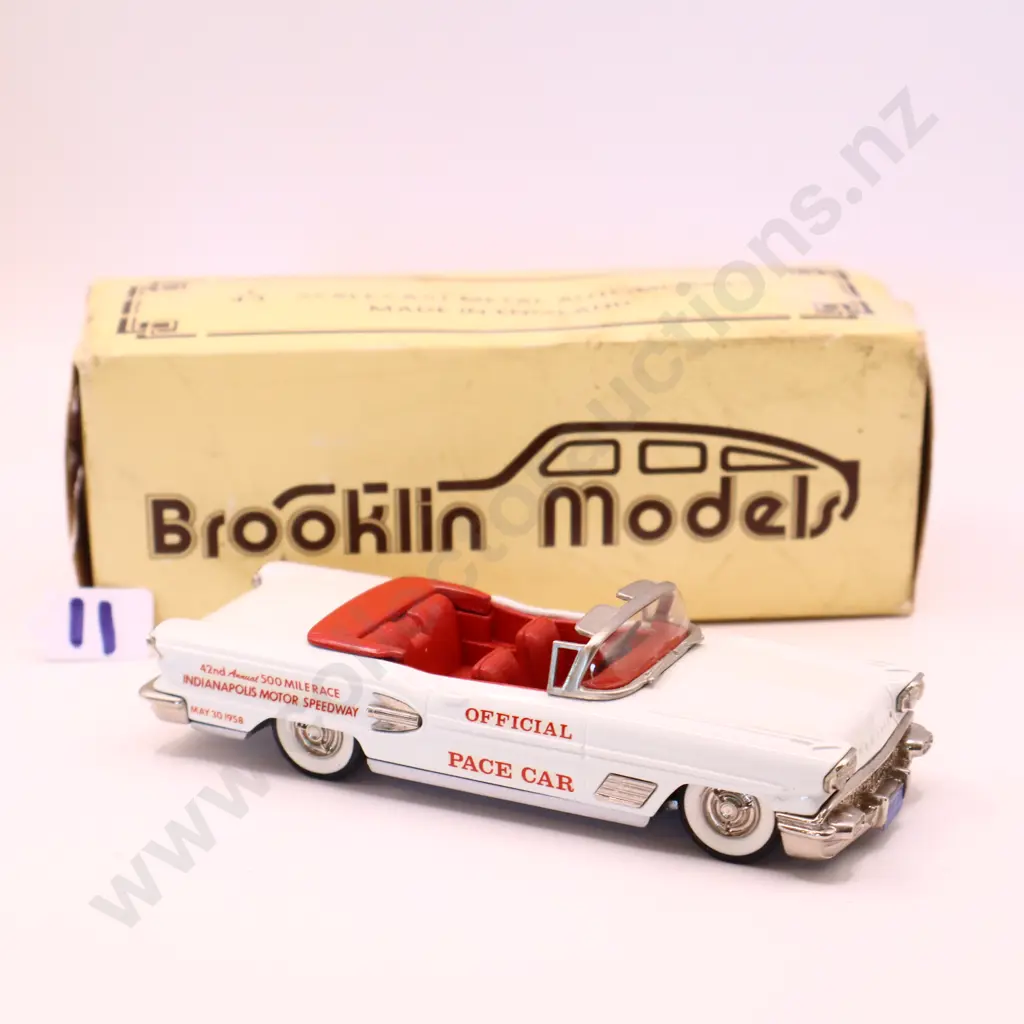 1/43 Brooklin Models  1958  Pontiac Bonneville  Image 1++