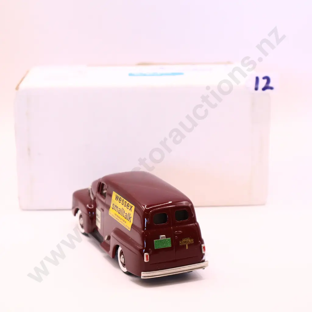 1/43 Brooklin Models 1952  Ford Panel Delivery  Image 1++