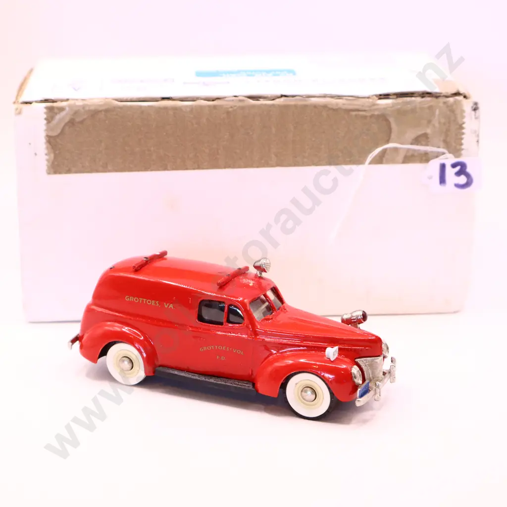 1/43 Brooklin Models 1940  Ford Sedan Delivery  Image 1++