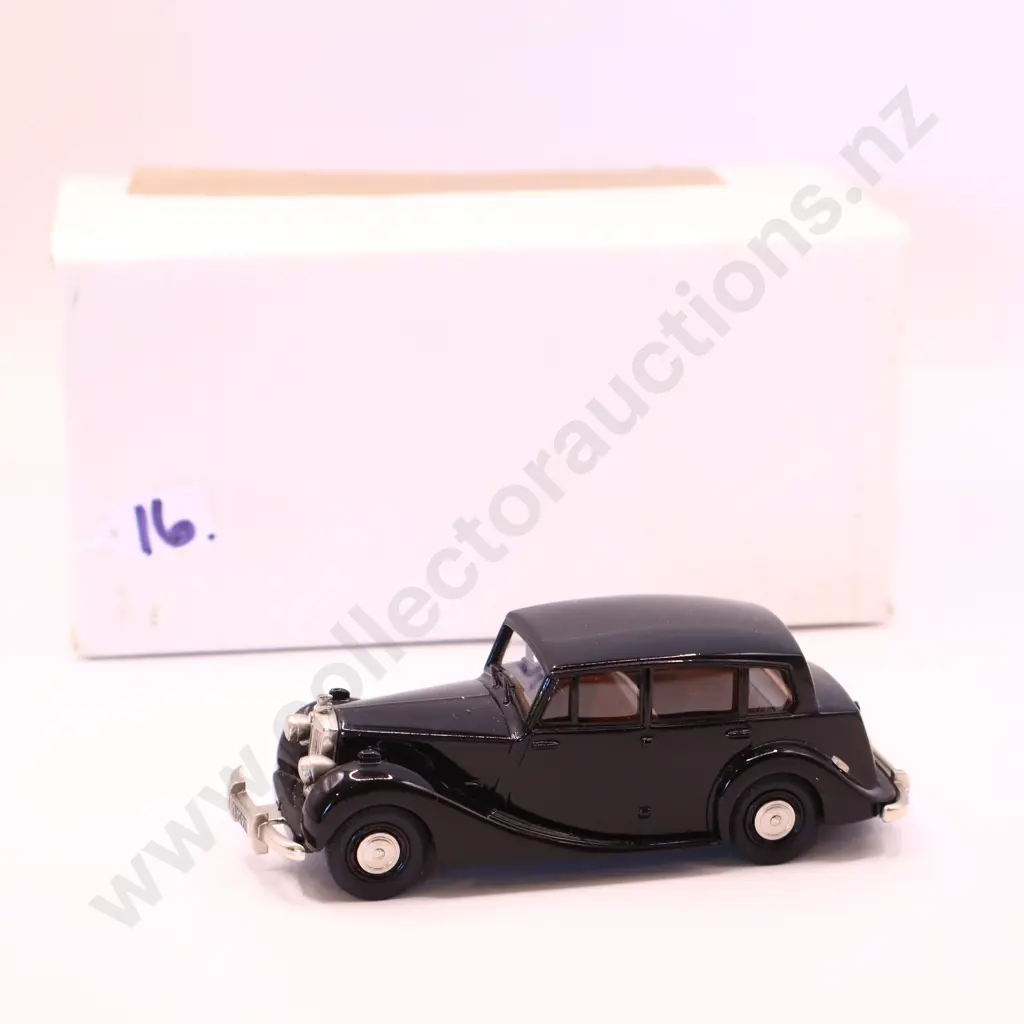1/43 Lansdowne Models 1954 Triumph Renown  Image 1++