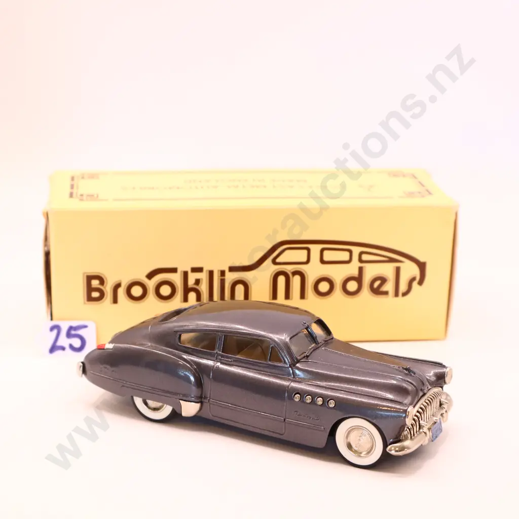 1/43 Brooklin Models  1949 Buick Roadmaster Sedanet  Image 1++