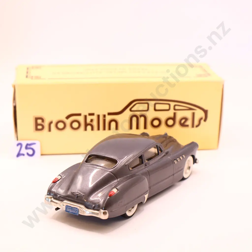 1/43 Brooklin Models  1949 Buick Roadmaster Sedanet  Image 1++