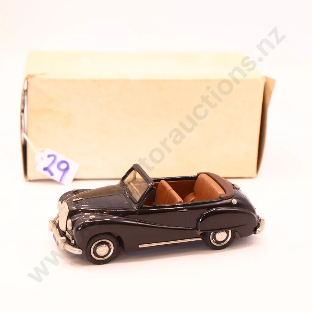 1/43 Lansdowne Models  1953  Austin Somerset  Image 1++