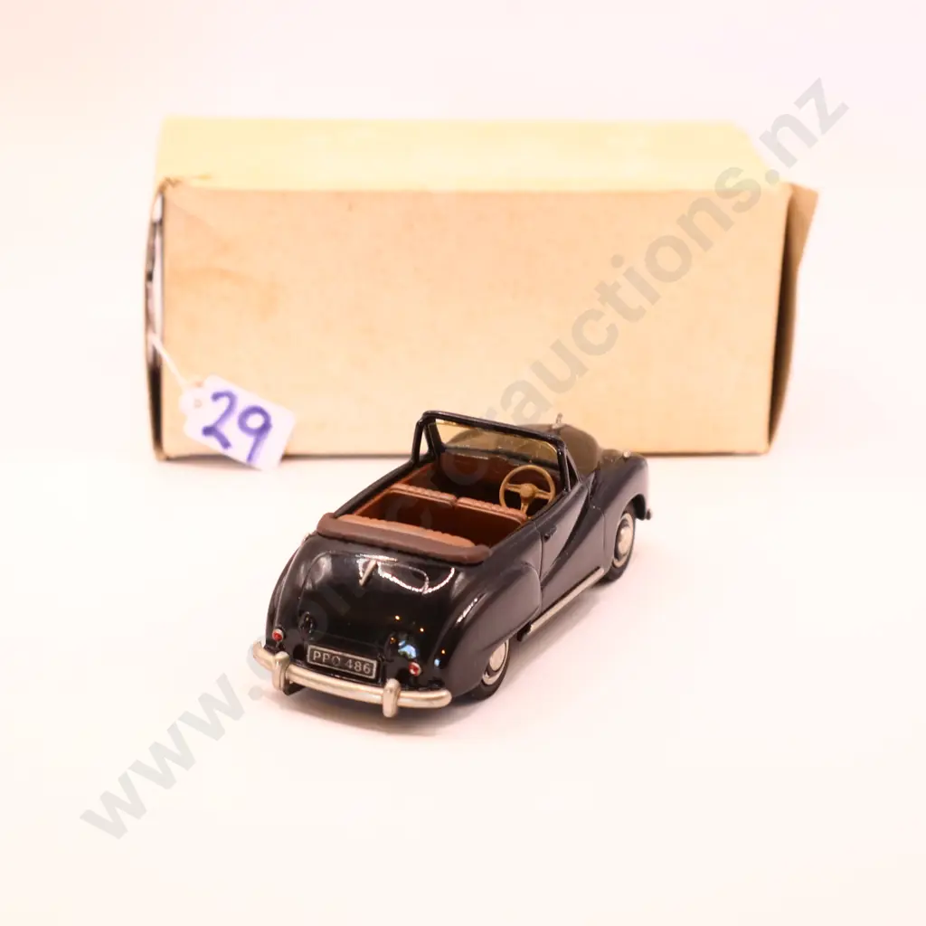 1/43 Lansdowne Models  1953  Austin Somerset  Image 1++