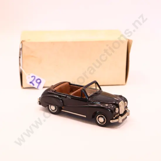 1/43 Lansdowne Models  1953  Austin Somerset 
