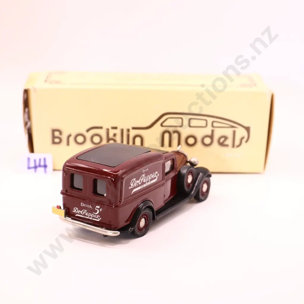 1/43 Brooklin Models  1935 Dodge Van Image 1++