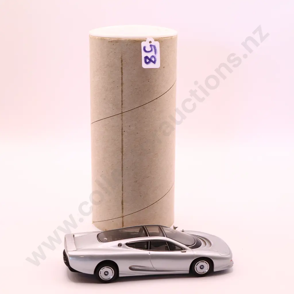 Dinkum Classic   Jaguar  XJ220 Image 1++