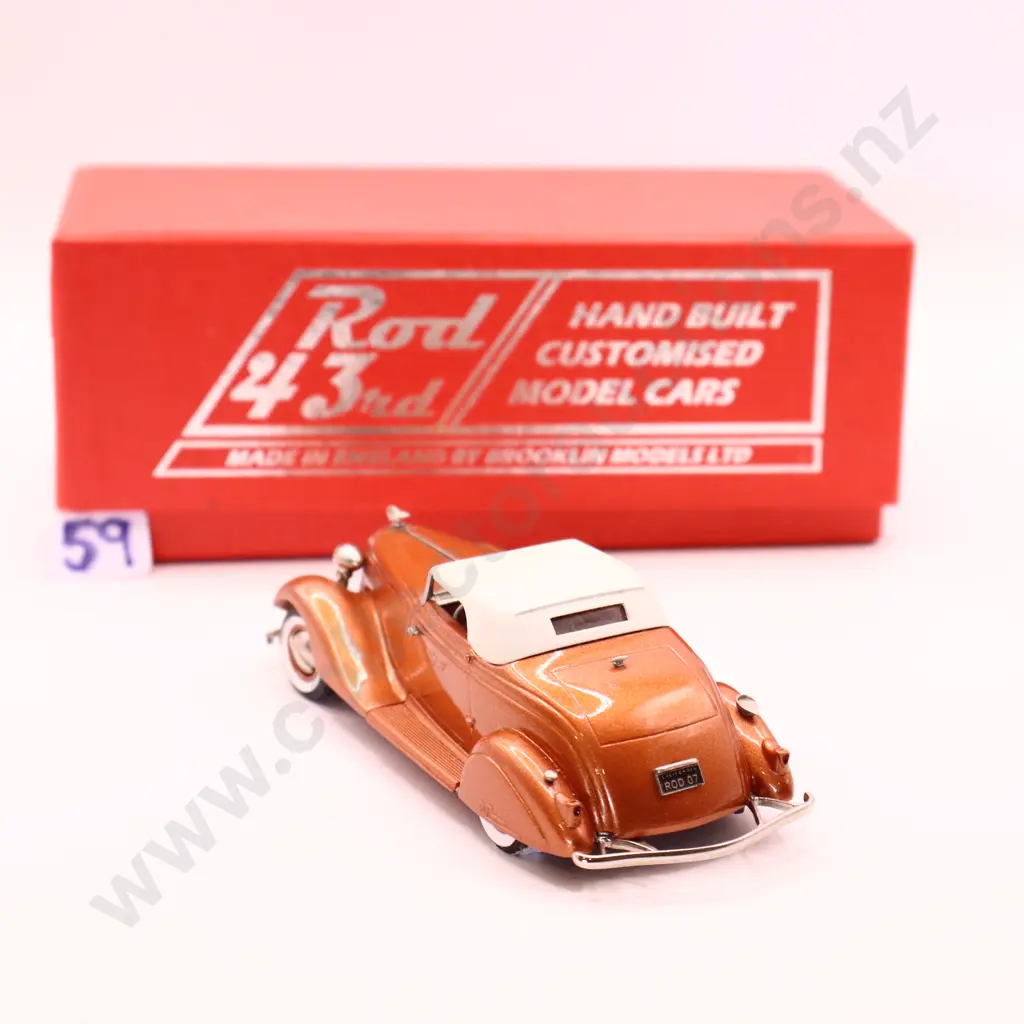 1/43    Rod 43rd  by Brooklin Models  1935  Studebaker Commander  Image 1++