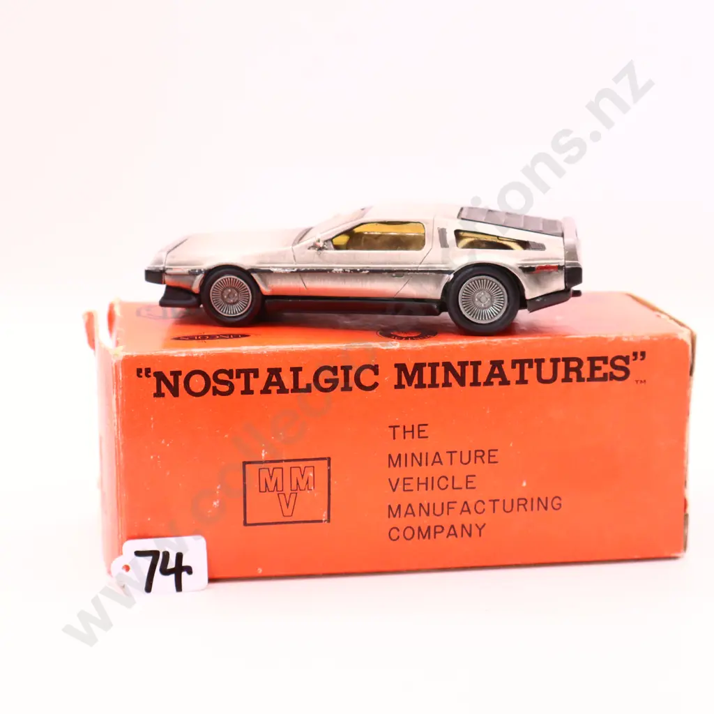 Nostalgic  Miniatures  Delorean Image 1++