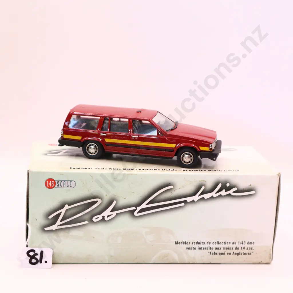 1/43  Rob Eddie 1987  Volvo  740  Fire Chief  Image 1++