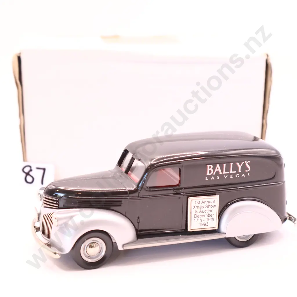 1/43 Durham Classics  1941 Chevrolet Panel  Bally's 1 of 300 Image 1++