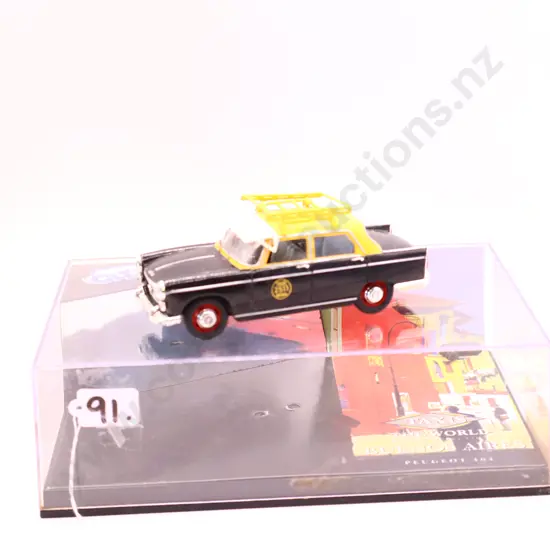1/43  Vitesse  CITY TAXI  Buenos Aires  Peugeot 404 